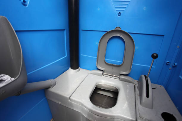 Porta potty delivery and setup in Warson Woods, MO